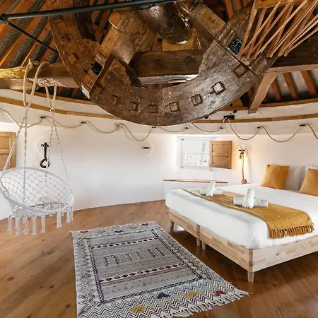 Moinho Do Sr. Arnaldo Atouguia Da Baleia